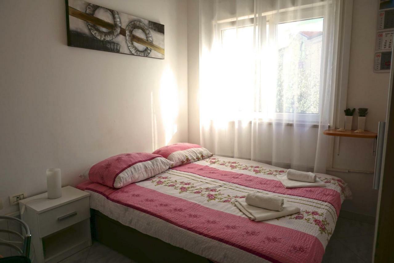 Apartment Umag Nelly Eksteriør billede
